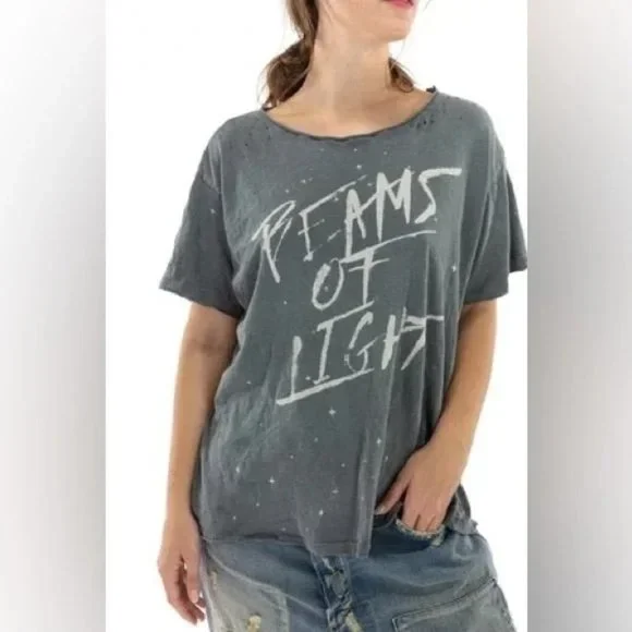 Magnolia Pearl Beams Of Light T Shirt One Size OS Oversized Gray NEW - Picture 2 of 7